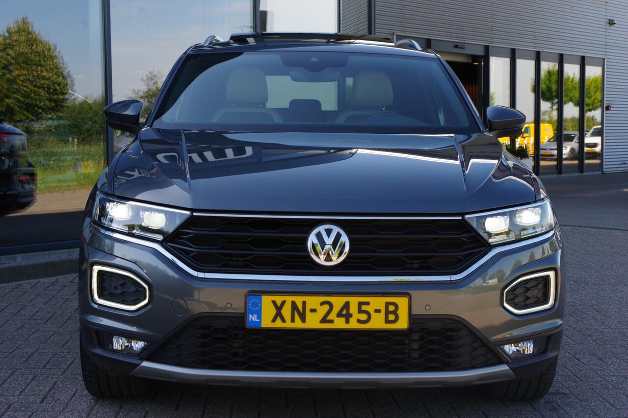 Volkswagen T-Roc 2.0 TSI 4Motion 190 PK Sport Automaat, *NL-AUTO*, Panoramadak, Winterpakket, Carplay, Camera, Beats-Audio