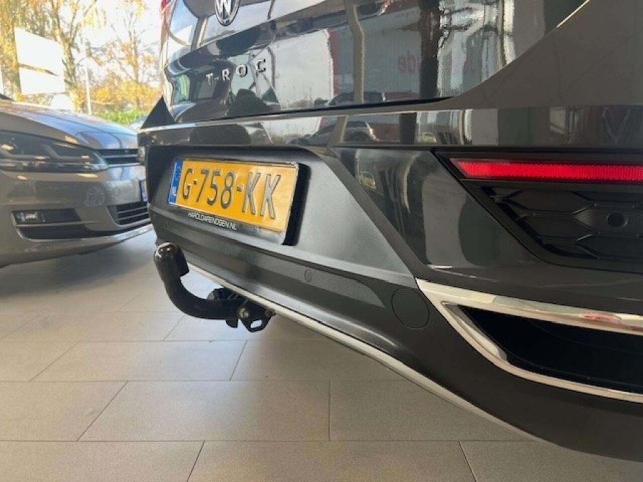 Volkswagen T-Roc 1.0 TSI Style Trekhaak Parkeer sensoren V+A.