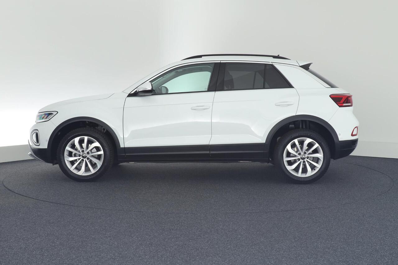 Volkswagen T-Roc 1.5 TSI 150pk DSG Life Edition Keyless Camera Stoelverwarming Navigatie