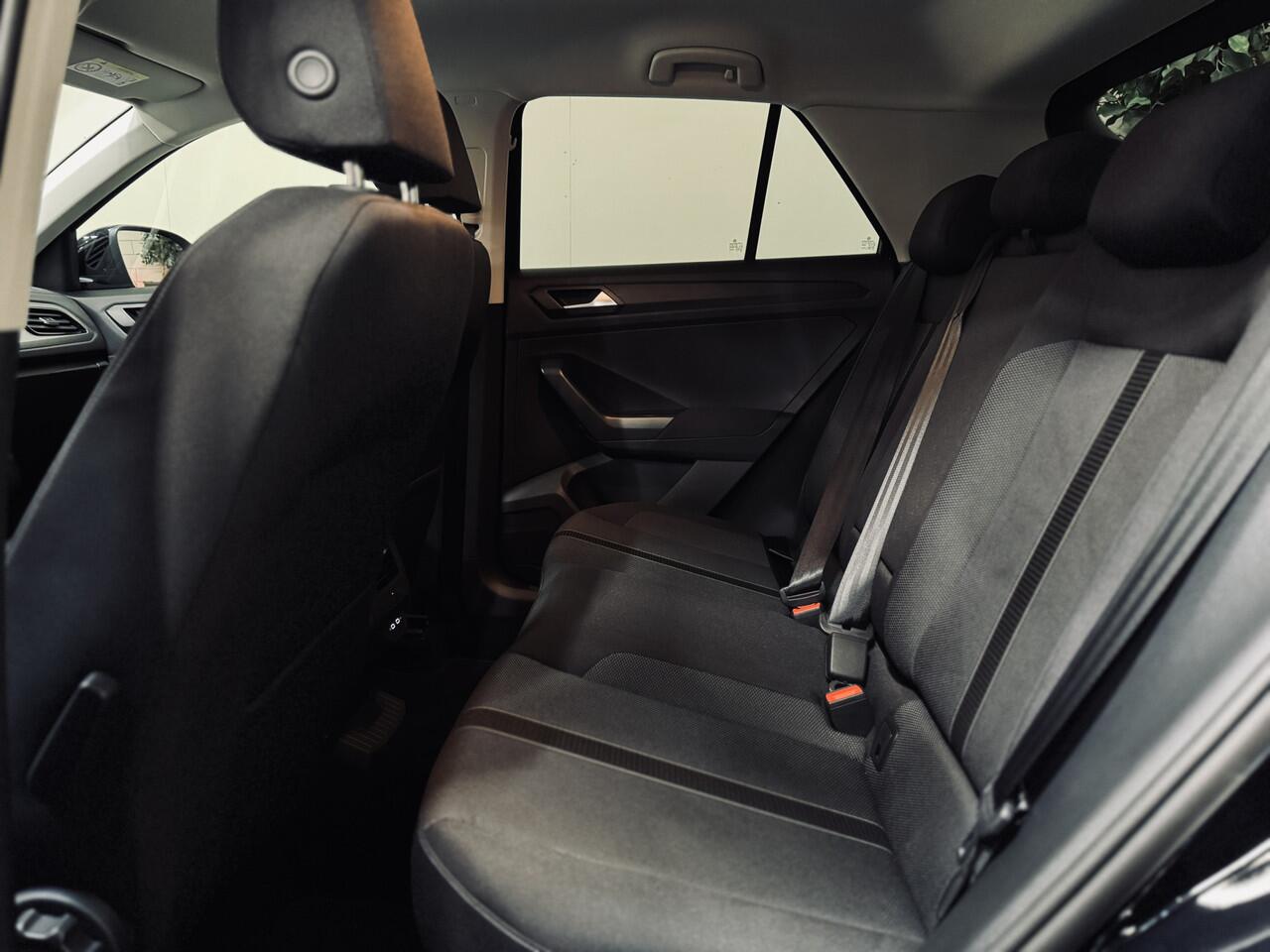 Volkswagen T-Roc 1.5 TSI Oranje Edition | NAP | IQ | Navi