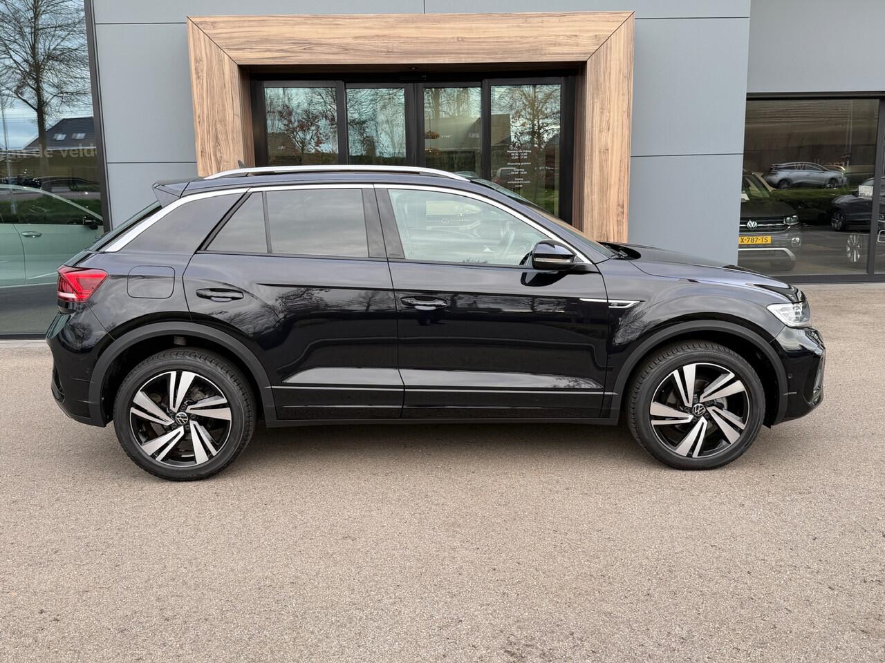 Volkswagen T-Roc 1.5 TSI 150pk DSG R-Line | Camera | Keyless | Elek. Achterklep | Dode hoek | Rijklaar incl. 1 jaar Bovag garantie