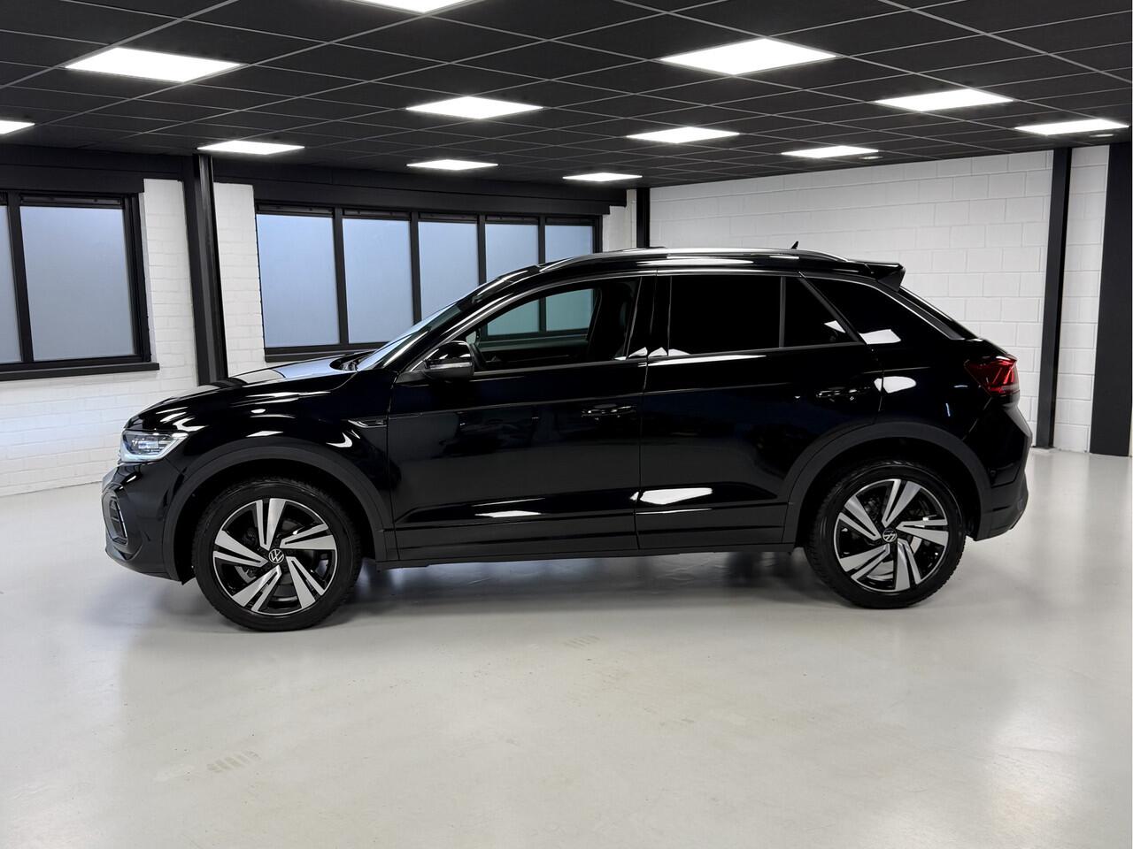 Volkswagen T-Roc 1.5 TSI R-Line |Pano|IQ|Cam|Trekhaak