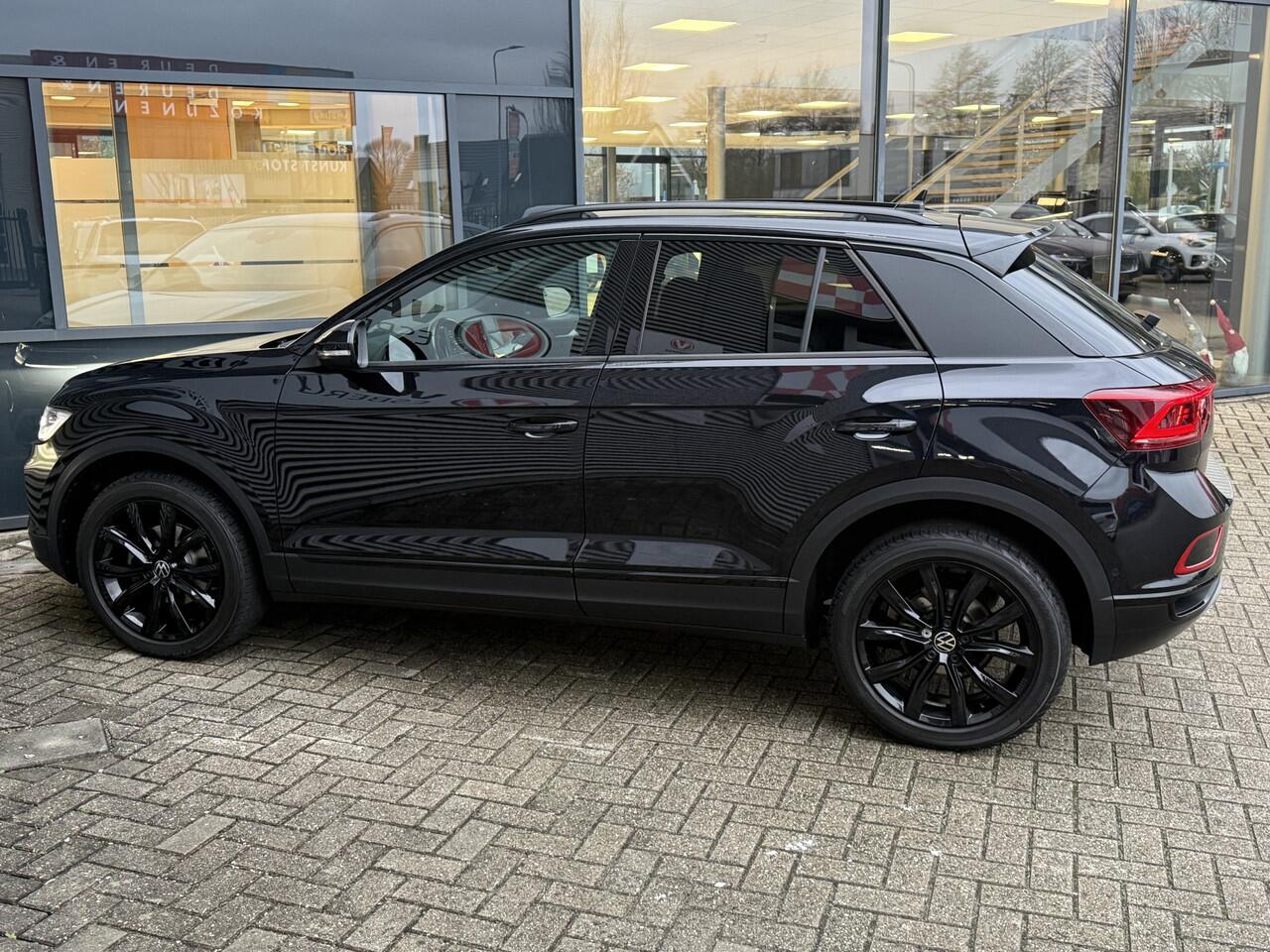 Volkswagen T-Roc 1.5 TSI Sport BLACKSTYLE DSG,NAVI/CAM,IQ-LIGHT,TREKHAAK