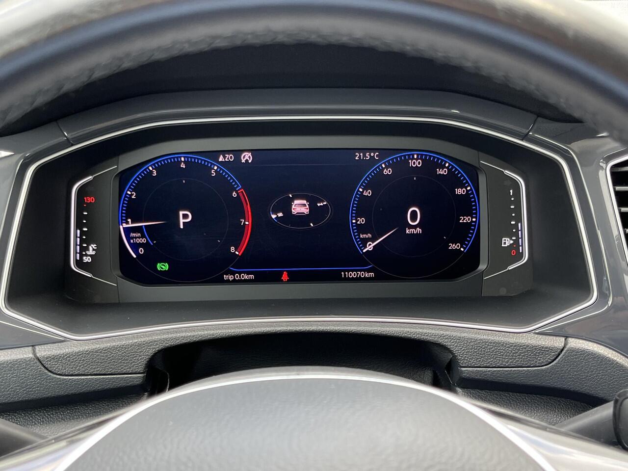 Volkswagen T-Roc 1.5 TSI Style | Leder/Navi/Pano.Dak/Clima/Adapt.Cruise/Afn.Trekhaak/Virtual/Apple CarPlay-Android Auto