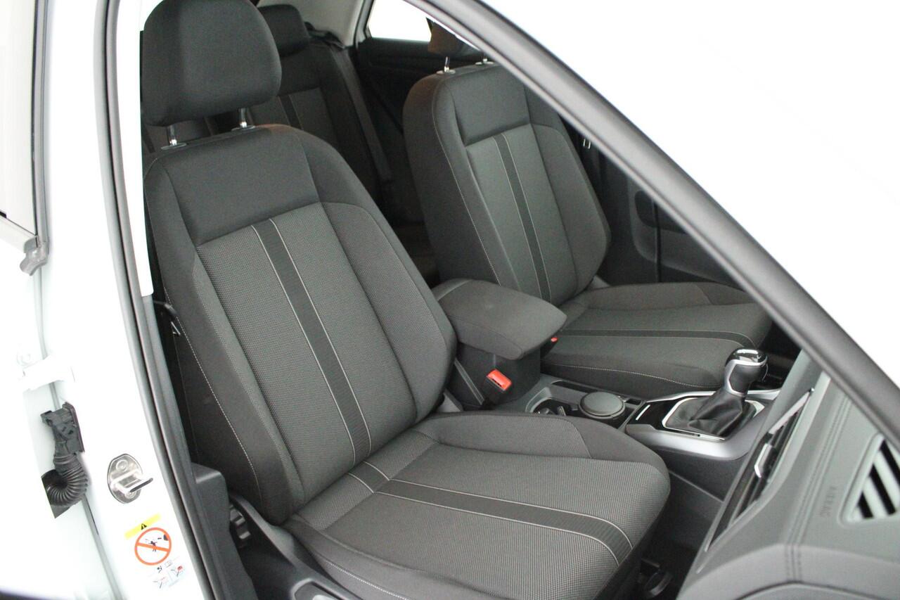 Volkswagen T-Roc 1.5 TSI 150pk DSG Life Edition Keyless Camera Stoelverwarming Navigatie