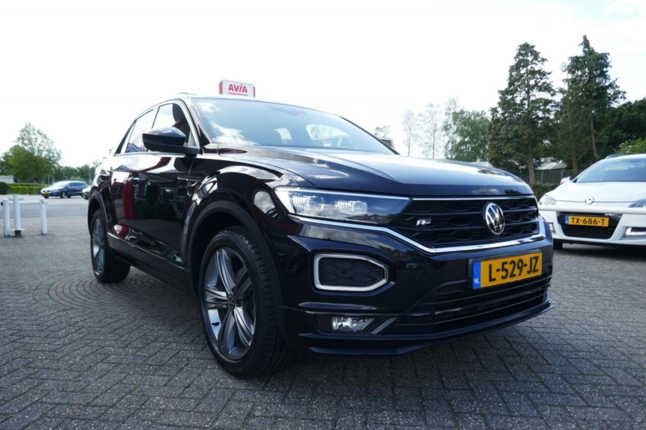 Volkswagen T-Roc 1.5 TSI SPORT BNS RLINE 150 PK AUTOMAAT / NAVIGATIE / NL AUTO