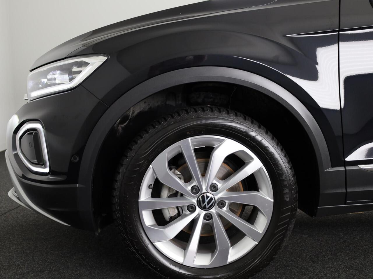Volkswagen T-Roc 1.5 TSI Style 150 PK DSG | Private lease vanaf ¤ 609,- pm | Trekhaak afneembaar | Navigatie | Stoel verwarming en massage | Leer/Alcantara |