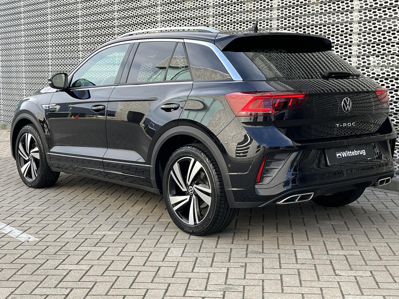 Volkswagen T-Roc 1.5 TSI 150PK DSG R-Line Business+ / R-Line Interieur + Exterieur / Panoramadak / Digitale Cockpit Pro / IQ LED / Achteruitrijcamera / Stuur + Stoelverwarming **