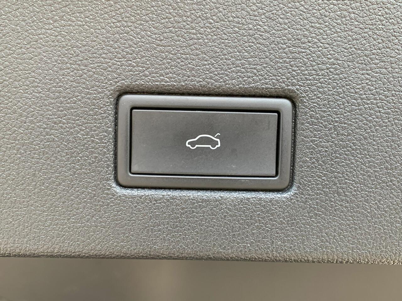 Volkswagen T-Roc 1.5 TSI 2x R-Line