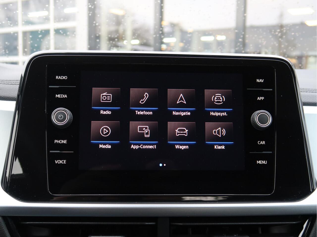 Volkswagen T-Roc 1.0 TSI Life | Navigatie | Parkeersensoren | App Connect |