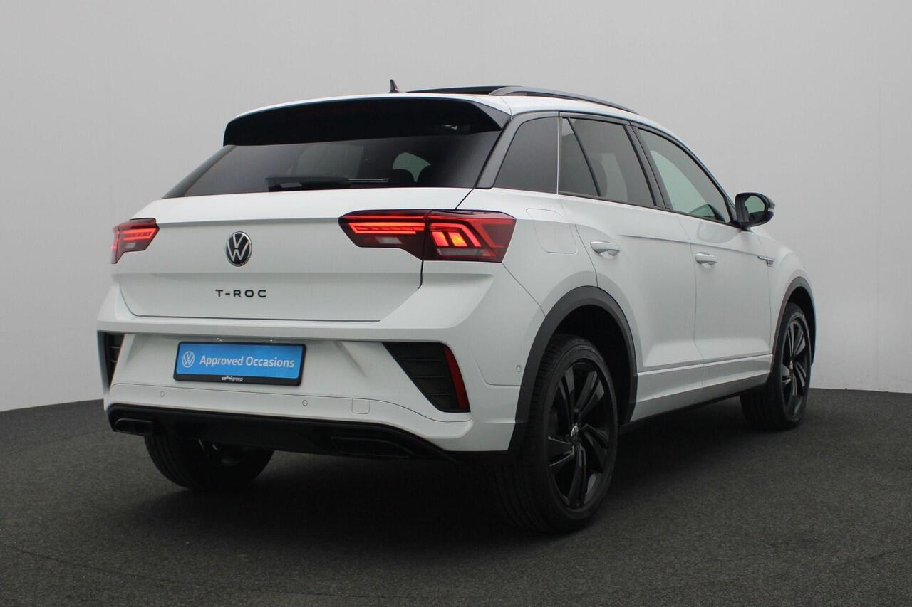 Volkswagen T-Roc 1.5 TSI 150 pk DSG R-Line Edition | Panoramadak | Stuur-/stoelverwarming | Achteruitrijcamera | Apple Carplay / Android Auto