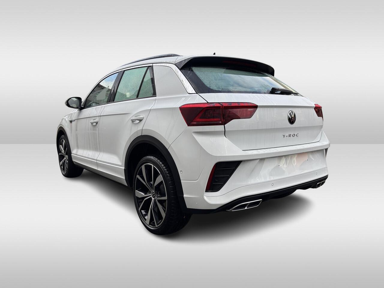 Volkswagen T-Roc 1.5 TSI 150pk R-Line DSG Automaat Panoramadak / Leder / IQ LED verlichting / 19"LM / Navigatie / App-connect / Camera Stoel+stuur verwarming / Elctr. a.klep / PDC