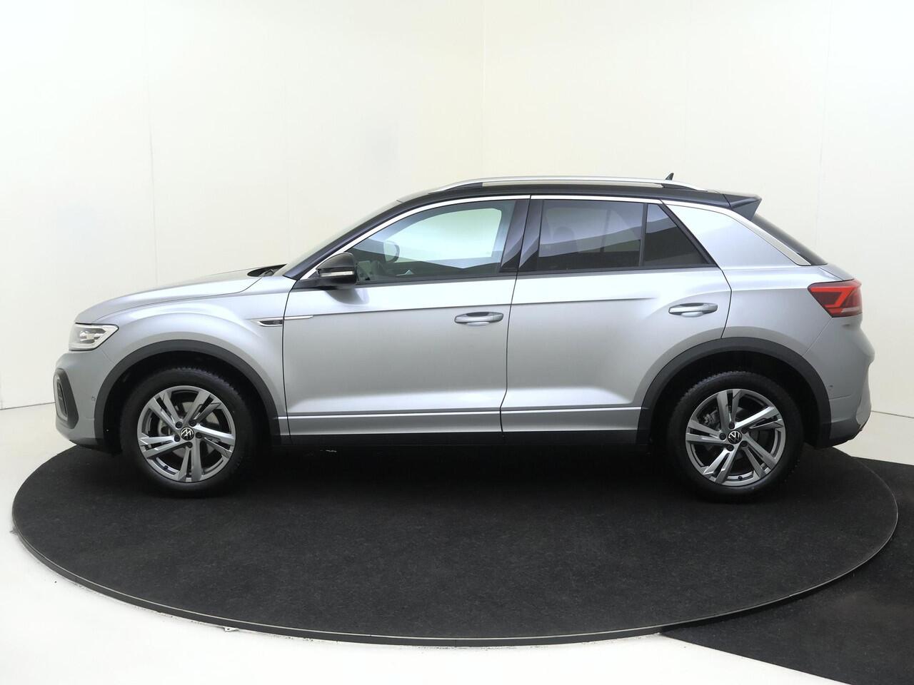Volkswagen T-Roc 1.5 TSI R-Line | Trekhaak | Navi | Achteruitrijcamera | Parkeerassistent | Stoelverwarming | Adaptieve cruise control | CarPlay |