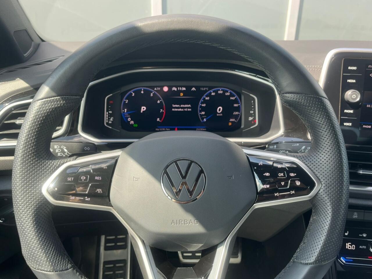 Volkswagen T-Roc Cabriolet 1.5 TSI 150pk DSG R-Line Black Style | 4j garantie | L