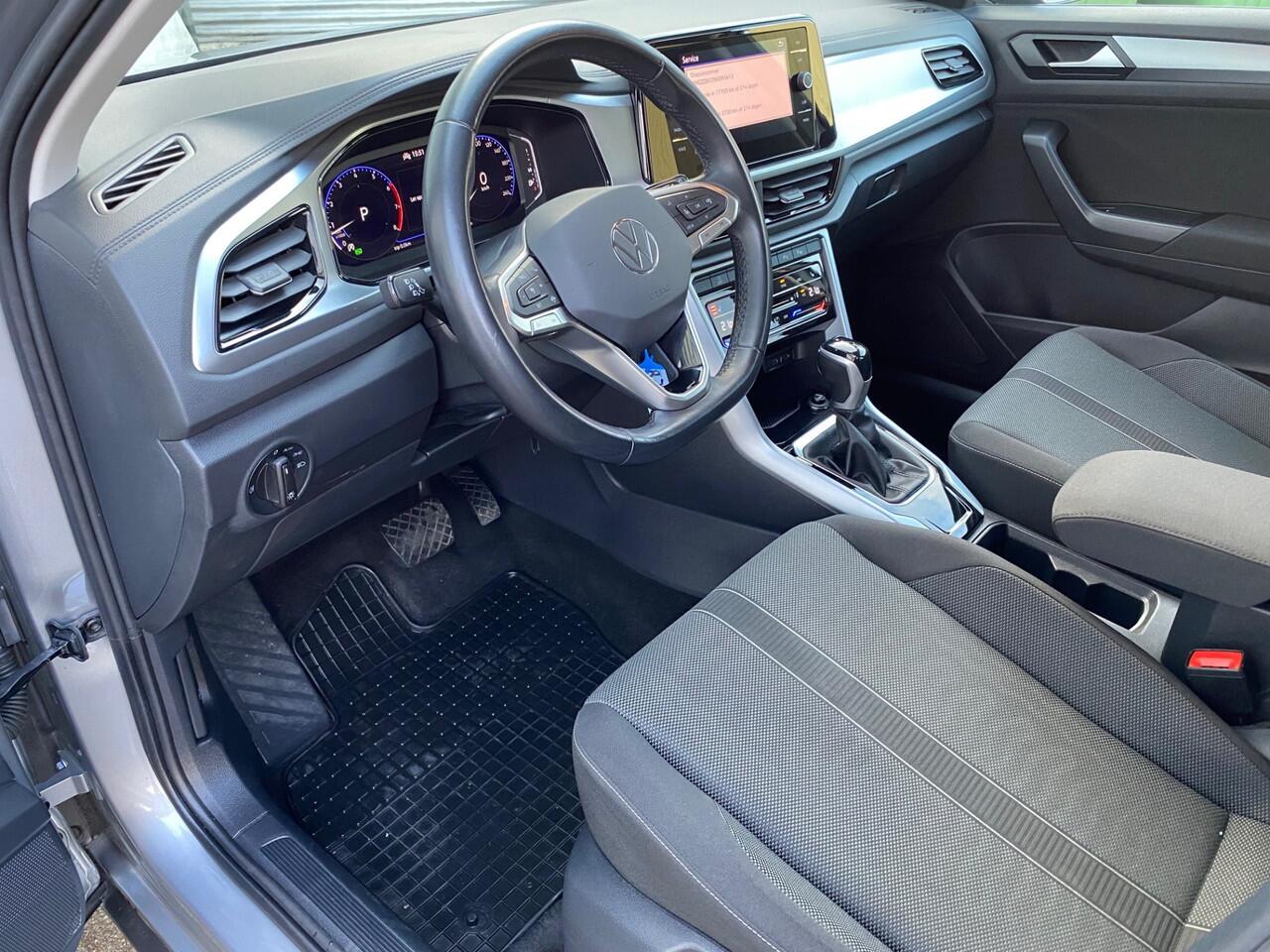 Volkswagen T-Roc 1.5 TSI Life Business Carplay / Stl.verw