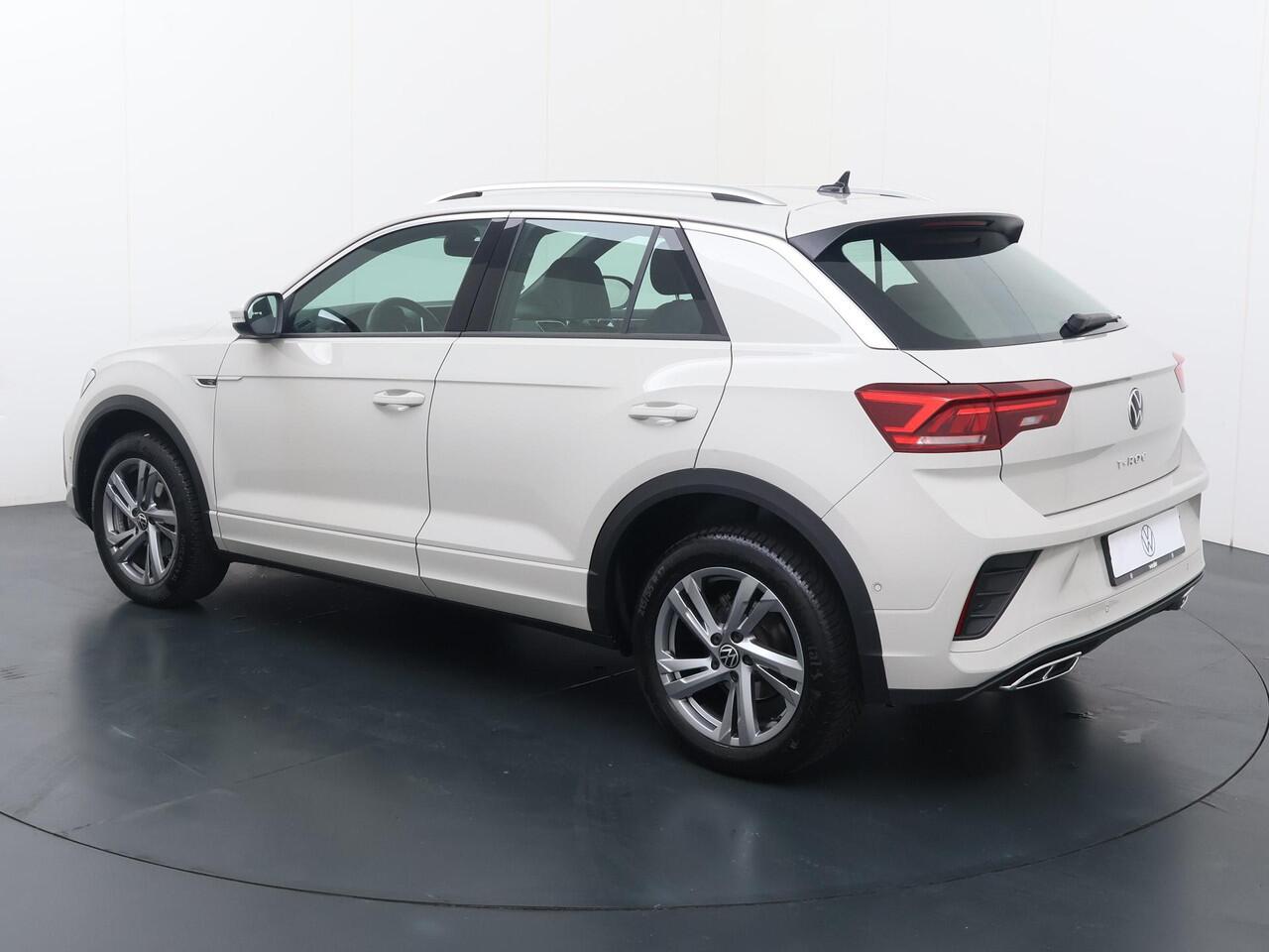 Volkswagen T-Roc 1.5 TSI R-Line | 150 PK | Automaat | Navigatiesysteem | Achteruitrijcamera | R-Line |