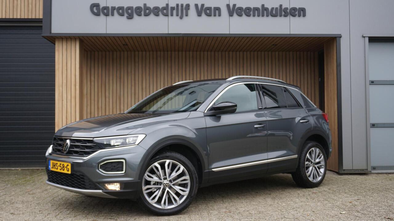Volkswagen T-Roc 1.5 TSI 150pk DSG United Virtual Cockpit Trekhaak LED 18inch LM Adaptive Cruise *Zeer Nette T-Roc* 53698km!