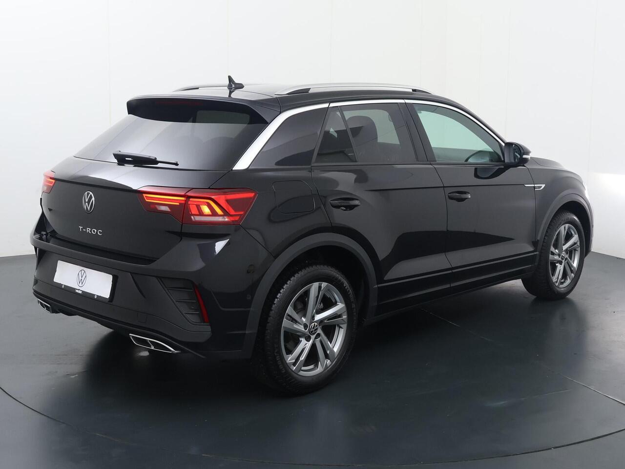 Volkswagen T-Roc 1.5 TSI R-Line | 150 PK | Automaat | Trekhaak afneembaar | Achteruitrijcamera | R-Line |