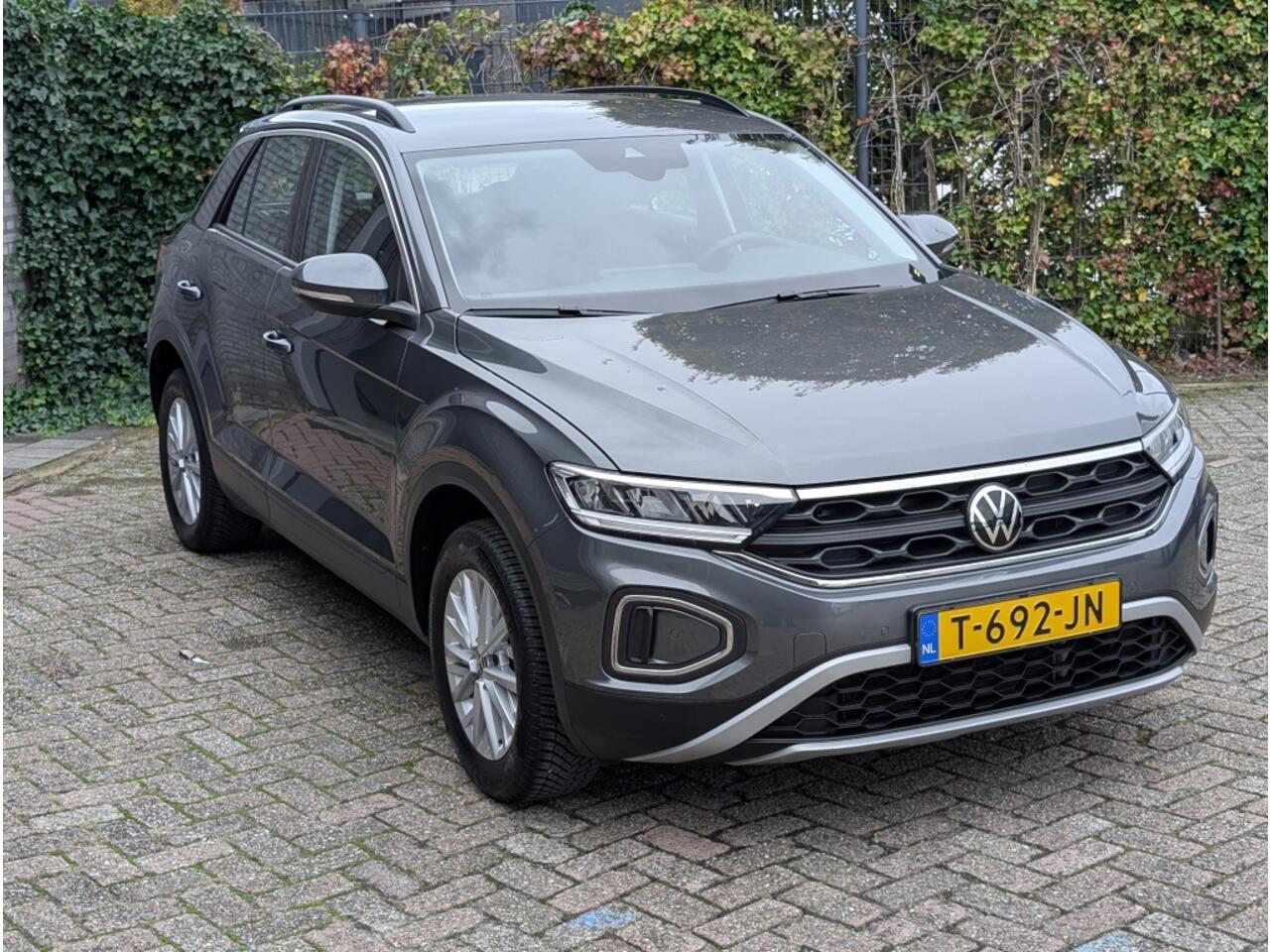 Volkswagen T-Roc 1.0 TSI Life Business