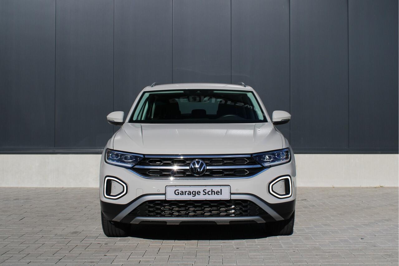 Volkswagen T-Roc 1.5 TSI Style 150pk - ACC - Carplay - Camera - DAB - Verwarmd stuurwiel - Rijklaar