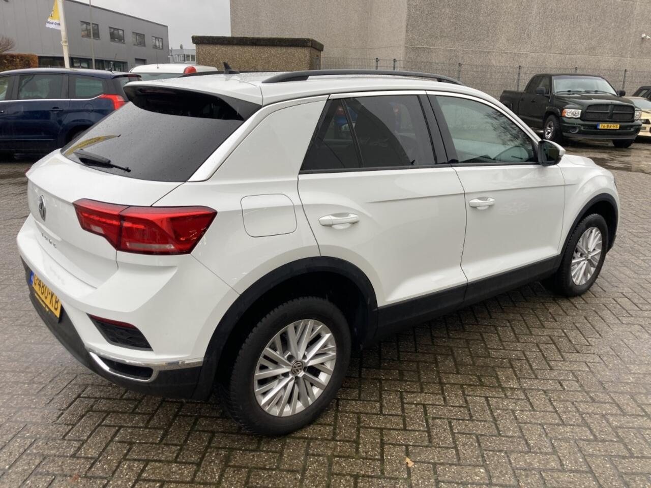 Volkswagen T-Roc 1.5 TSI 150 PK All Season APK: 11-2027