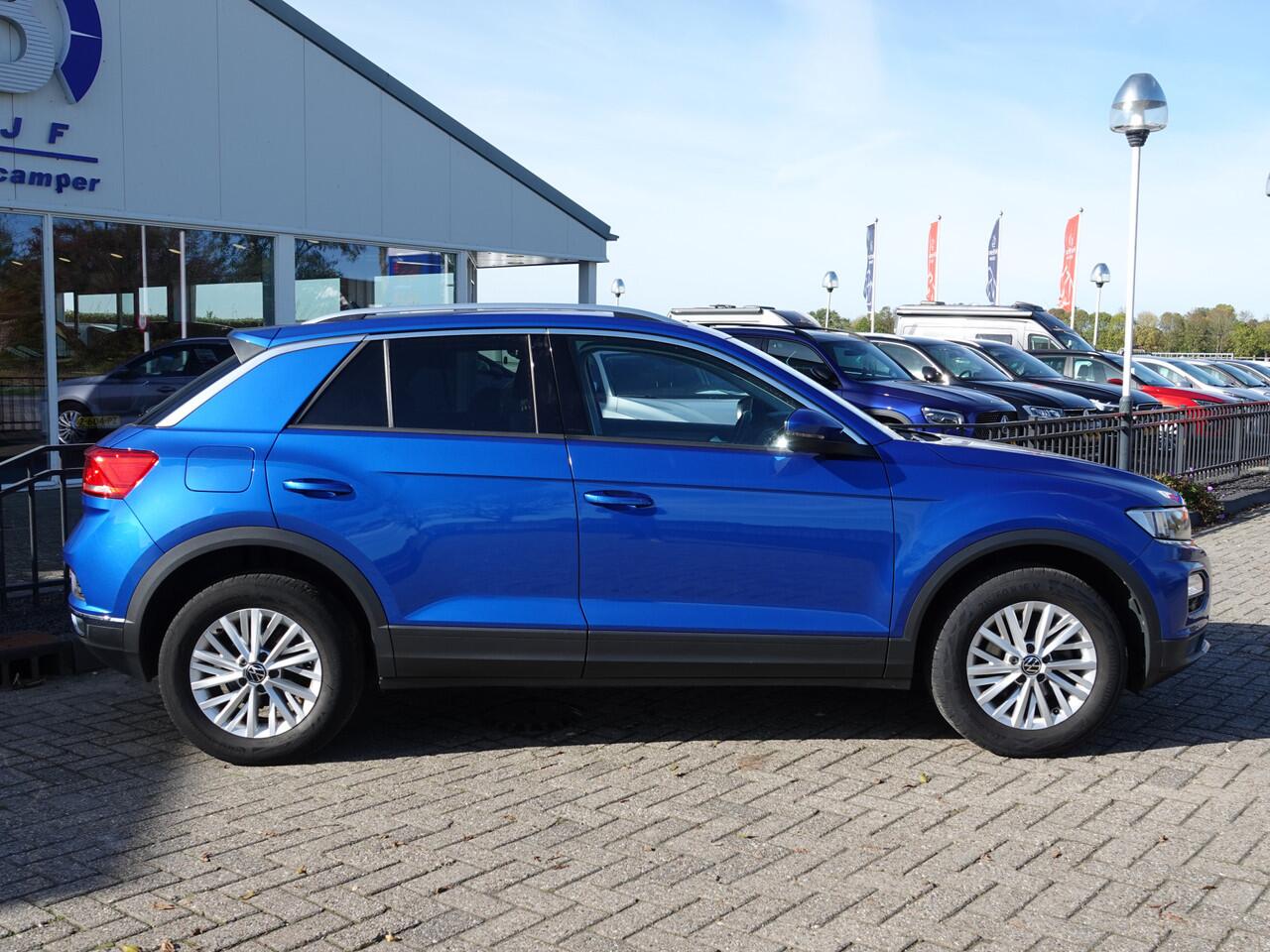 Volkswagen T-Roc 1.0 TSI 110PK Style Business TREKH. | NAVI | ADAPT. CRUISE | LMV | CAMERA