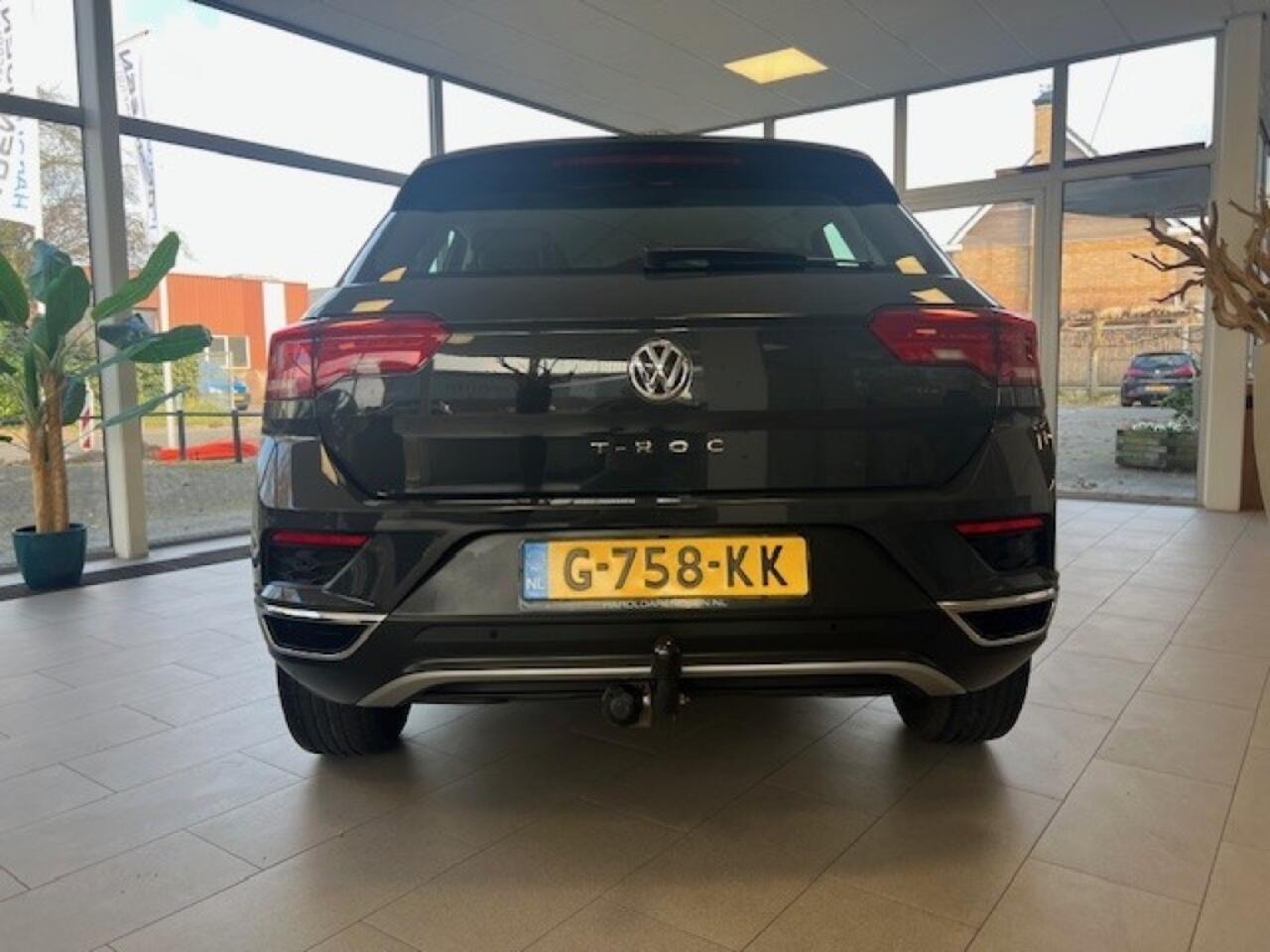 Volkswagen T-Roc 1.0 TSI Style Trekhaak Parkeer sensoren V+A.