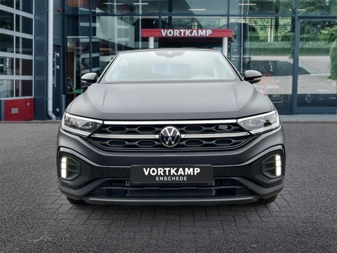 Volkswagen T-Roc 1.5 TSI DSG R-LINE LEDER/CAMERA/NAVI/CARPLAY/ACC/STOELVERW