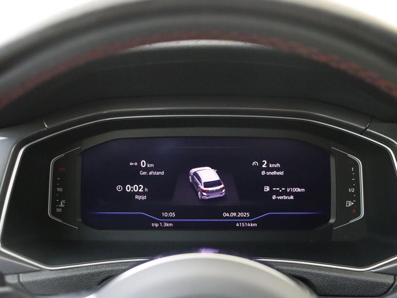 Volkswagen T-Roc 1.5 TSI Sport Business R | Achteruitrijcamera | Navigatie | Digital cockpit Pro | CarPlay | Adaptieve cruise control | Elektrisch inklapbare buitenspiegels | LED verlichting |