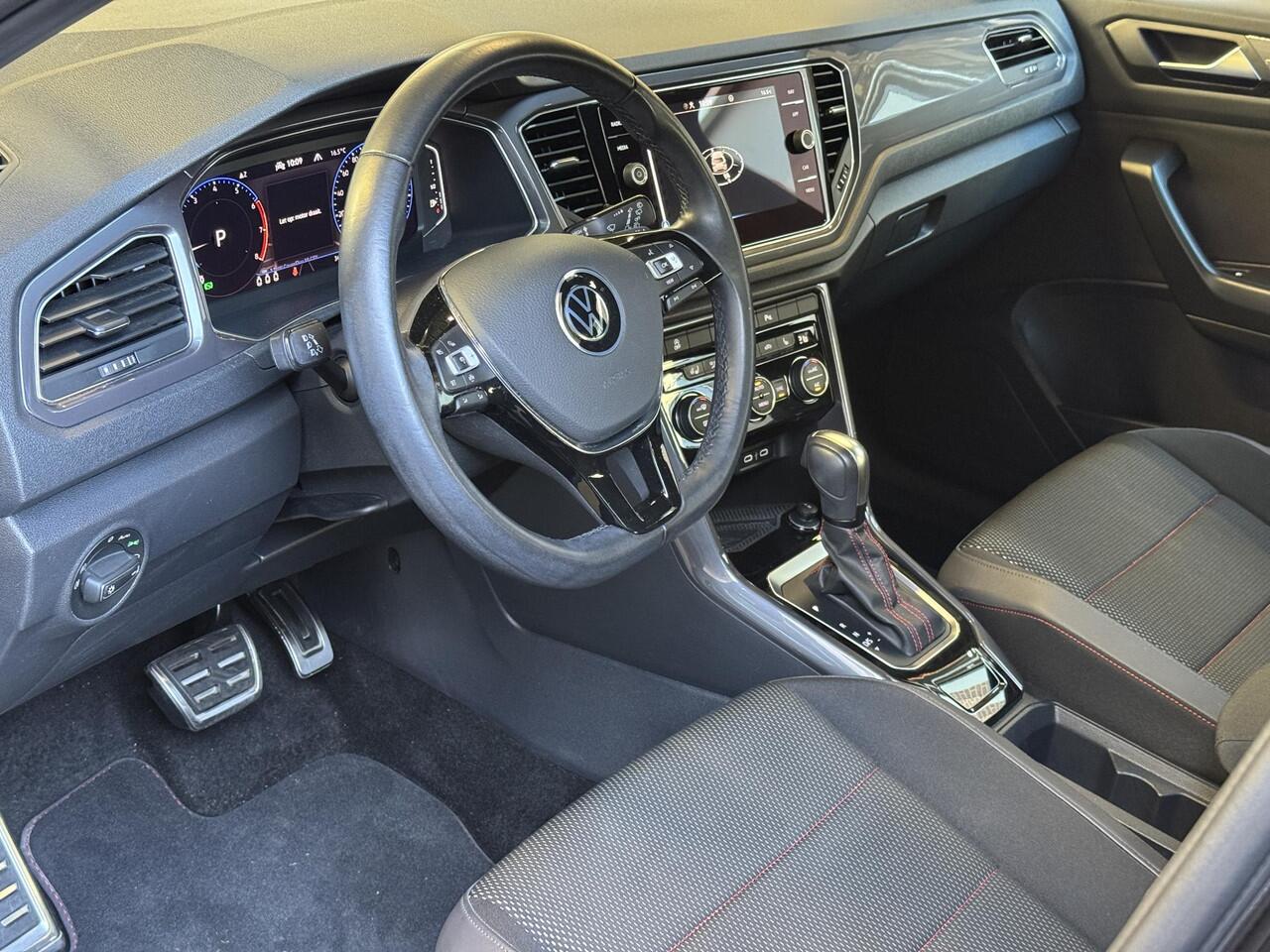 Volkswagen T-Roc 1.5 TSI Sport,Trekh,Cruise,Apple,Cam