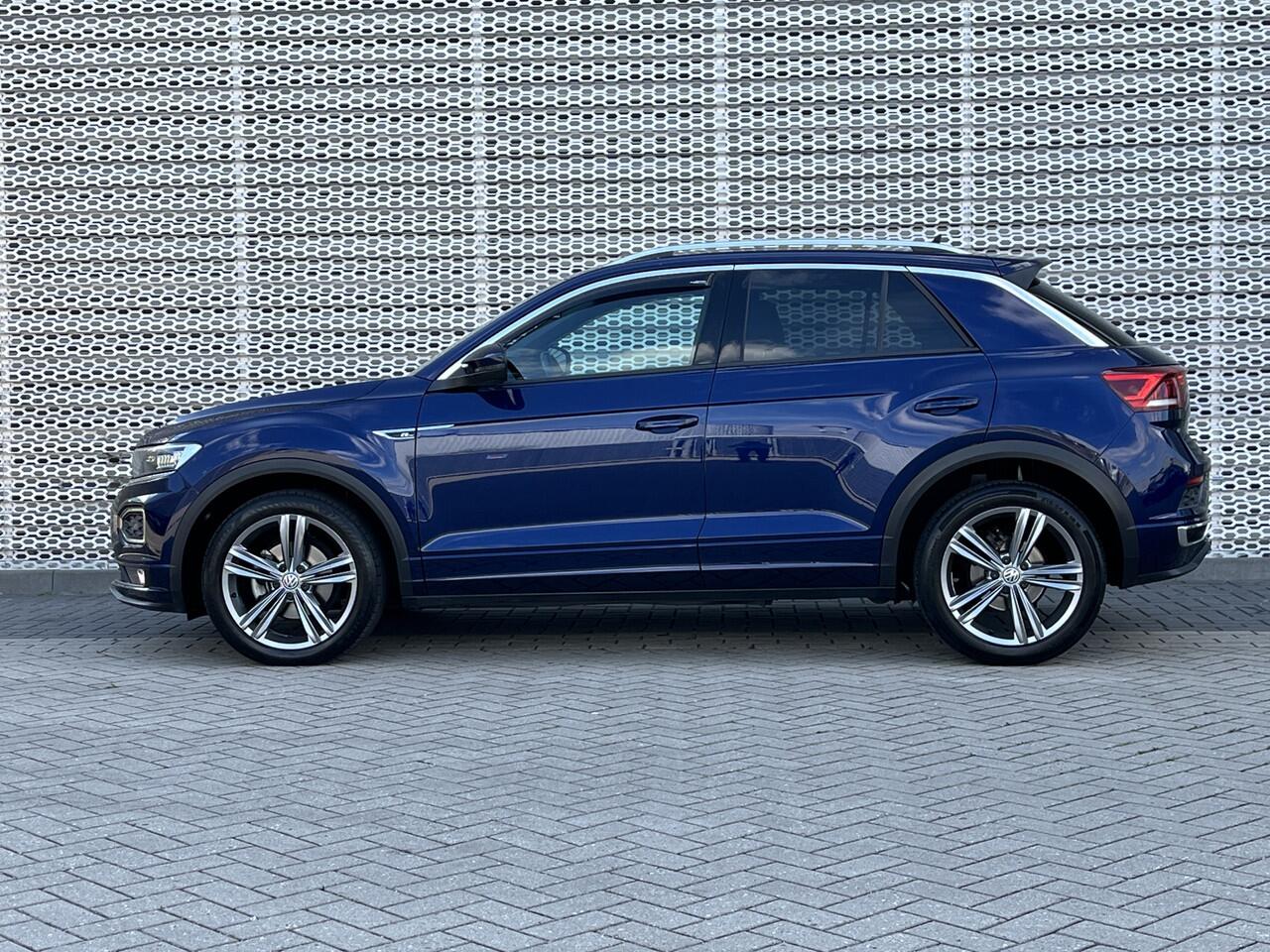 Volkswagen T-Roc 1.5 TSI 150pk DSG R-Line / Panoramadak / R-Line in. & ext. / Led / Digitaal dashboard / Camera / Parkeersensoren / Lichtmetaal 18 inch /