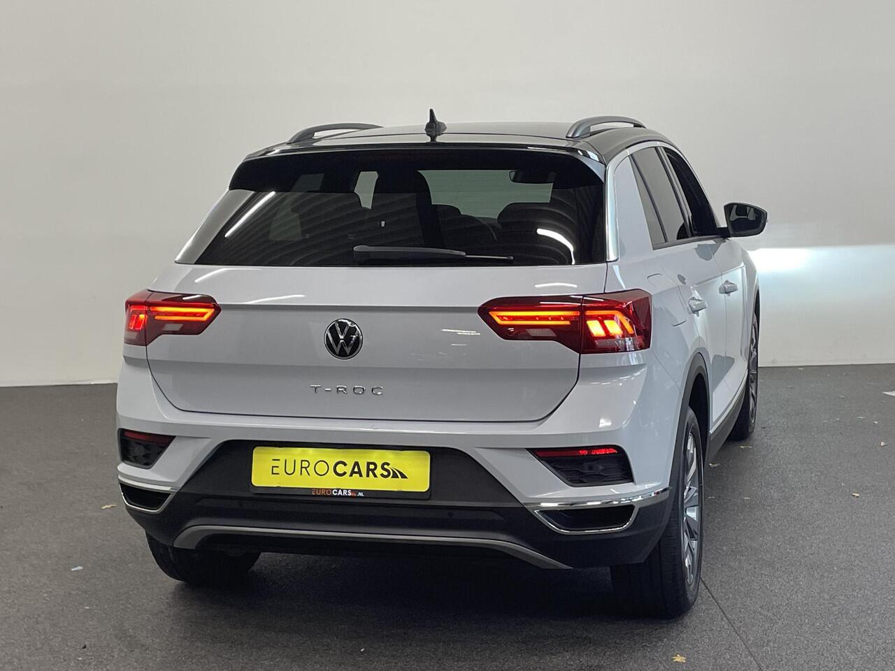 Volkswagen T-Roc 1.5 TSI Sport AUT Aut Winterpack Camera achter Adaptieve Led Auto Cruise Control PDC V+A Elektrische Kofferklep Navi Carplay
