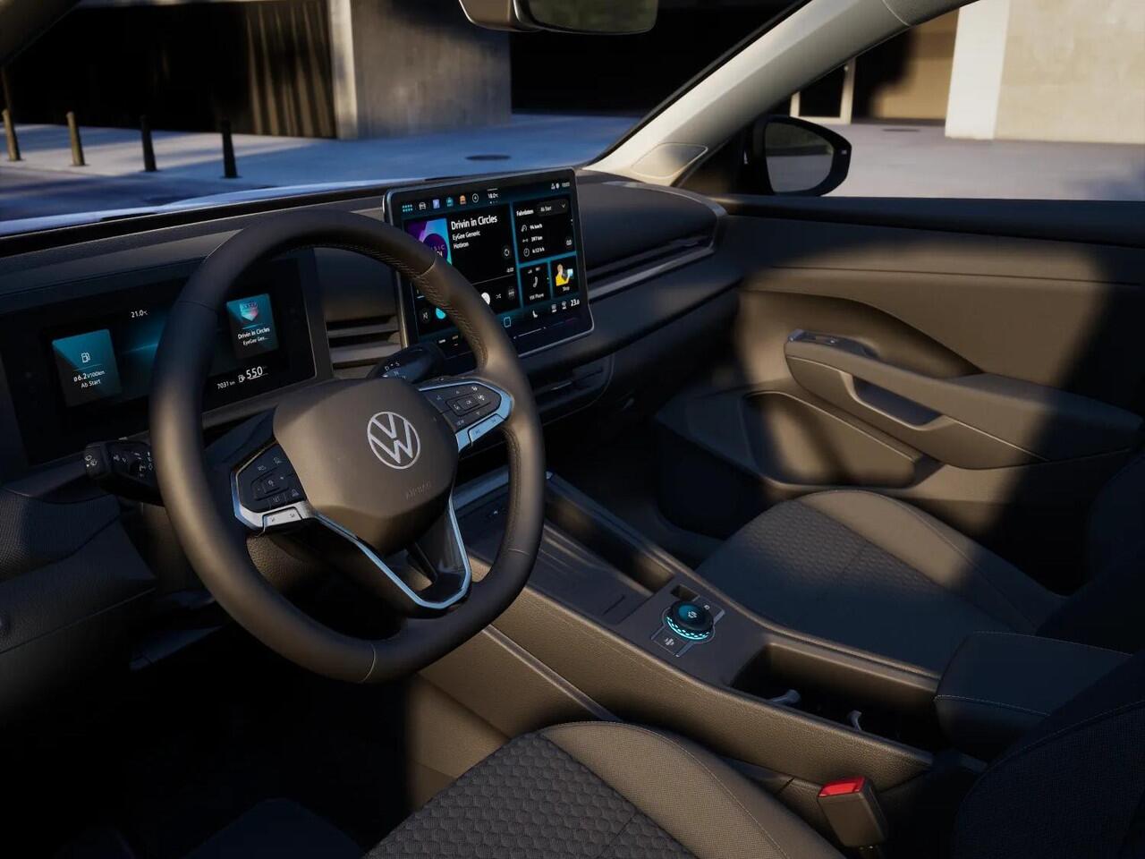 Volkswagen T-Roc Life First Edition 1.5 eTSI 85 kW / 116 PK SUV 7 v | Comfort Pakket | Zwart dak