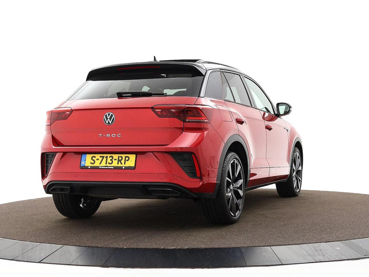 Volkswagen T-Roc 1.5 TSI 150pk DSG R-Line Business · Apple/Android Car Play · Camera · Panoramadak · Beats Audio · Matrix LED · 19'' Inch · Garantie t/m 30-03-2027 of 100.000km