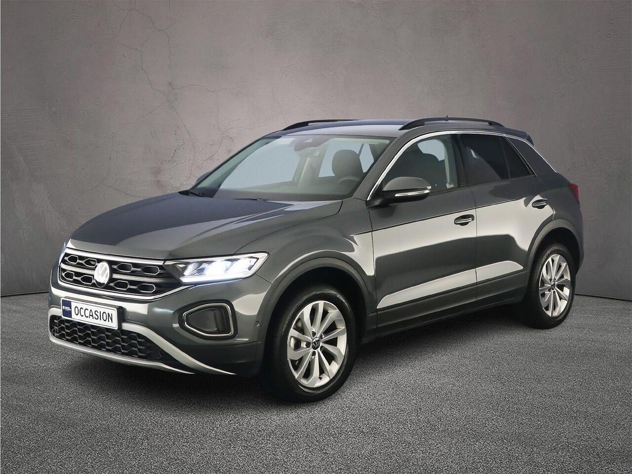 Volkswagen T-Roc Life Edition 1.0 TSI 115pk Adaptive cruise control, Achteruitrijcamera, Parkeersensoren, Stoelverwarming, LED koplampen, Airco, DAB, Radio, Bluetooth
