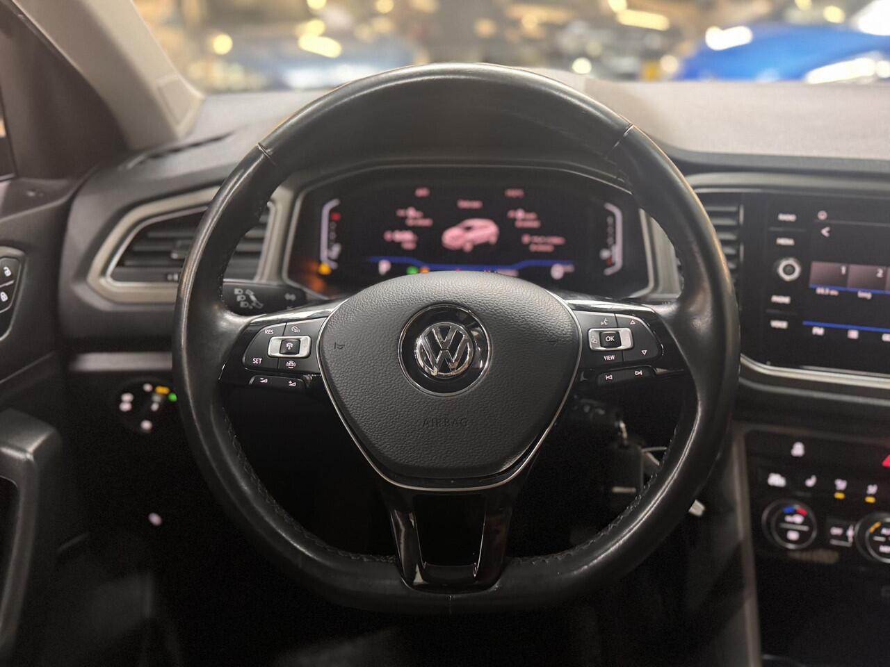 Volkswagen T-Roc 1.5 TSI 150pk DSG Automaat Style Navi Camera Trekhaak 1e Eigenaar Dealeronderhouden