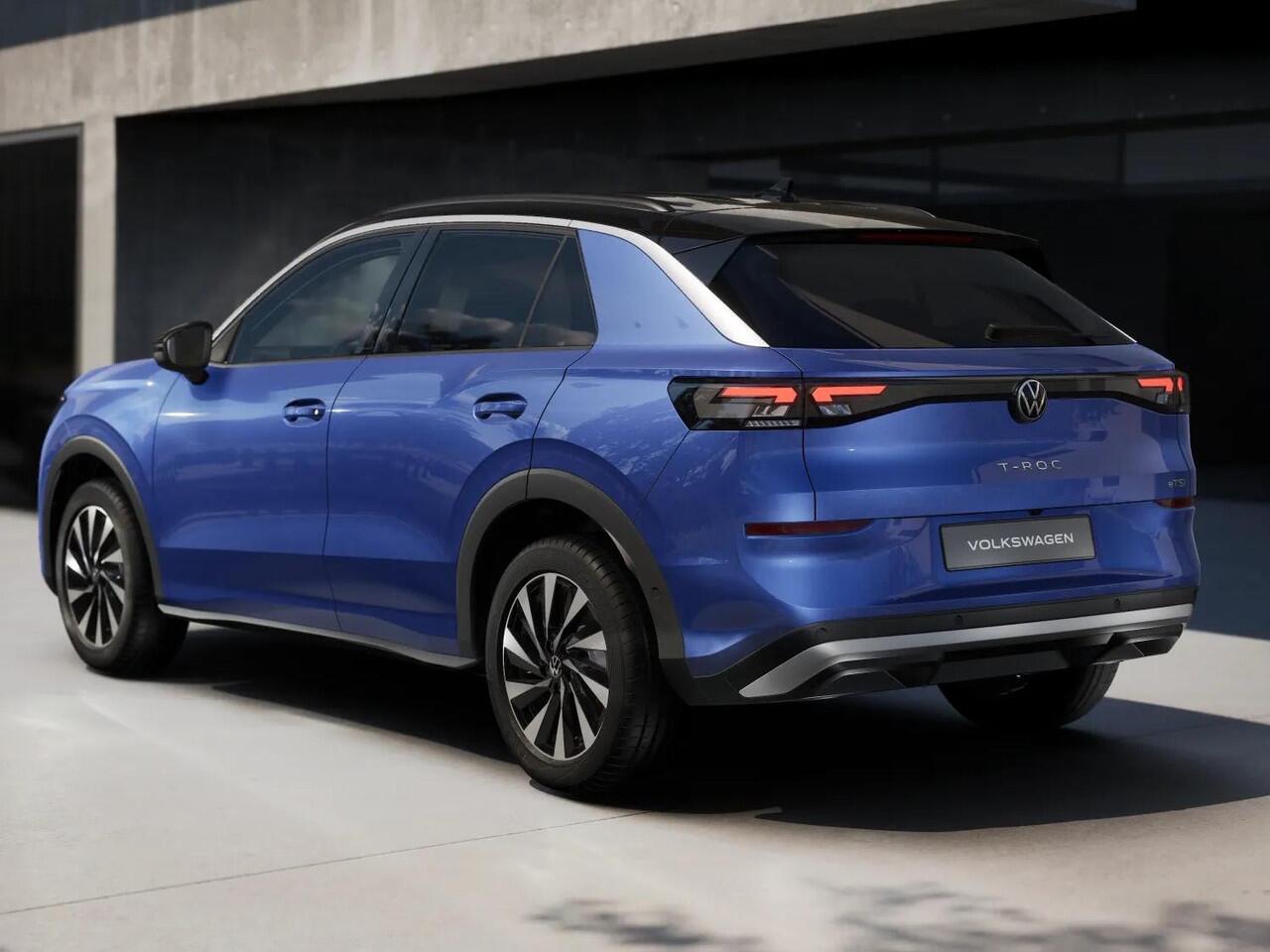 Volkswagen T-Roc Life First Edition 1.5 eTSI 85 kW / 116 PK SUV 7 v | Comfort Pakket | Zwart dak