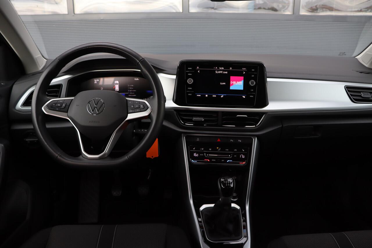 Volkswagen T-Roc 1.0 TSI Life | Carplay | LED | 16 Inch | Fabrieksgarantie |
