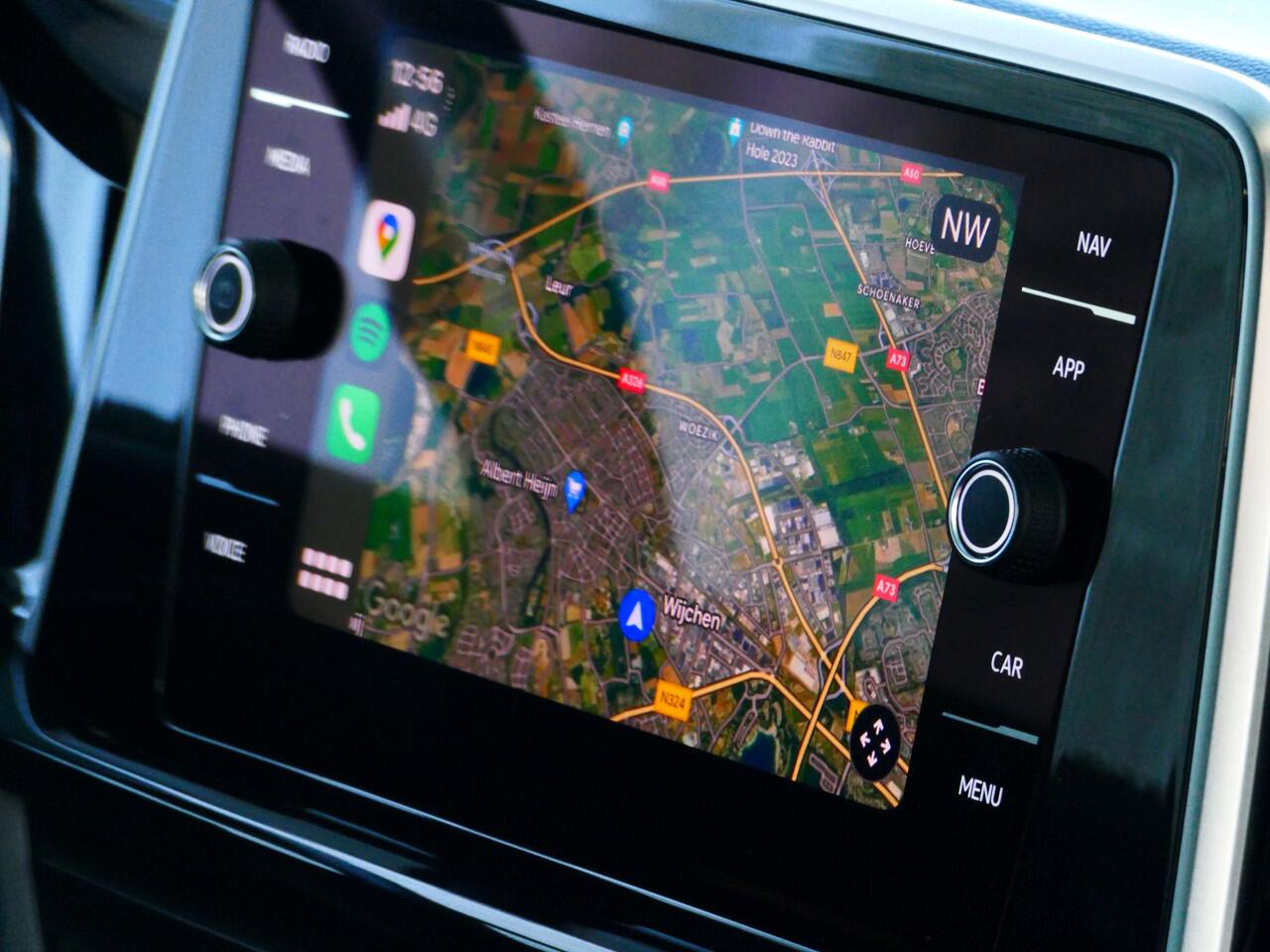 Volkswagen T-Roc 1.5 TSI 150PK R-LINE EVO IQ LIGHT ALCANTARA ELEK.KLEP CARPLAY STOEL/STUUR VERW. 18"LMV VIR.COCKPIT 2024 "Volkswagen rijden begint bij Topautos.nl - 75 topmodellen direct op voorraad!"