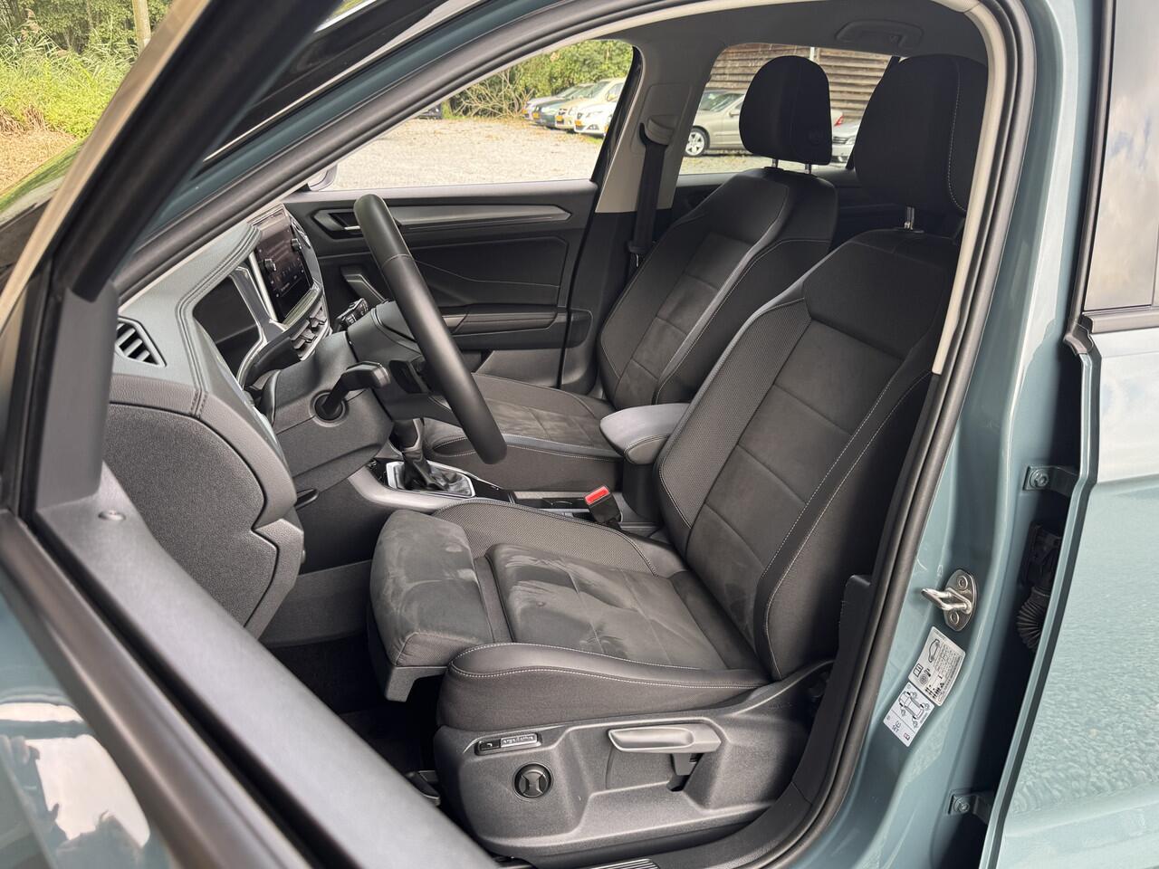 Volkswagen T-Roc 1.5 TSI 150PK DSG STYLE SPORT LED/NAVI/CARPLAY