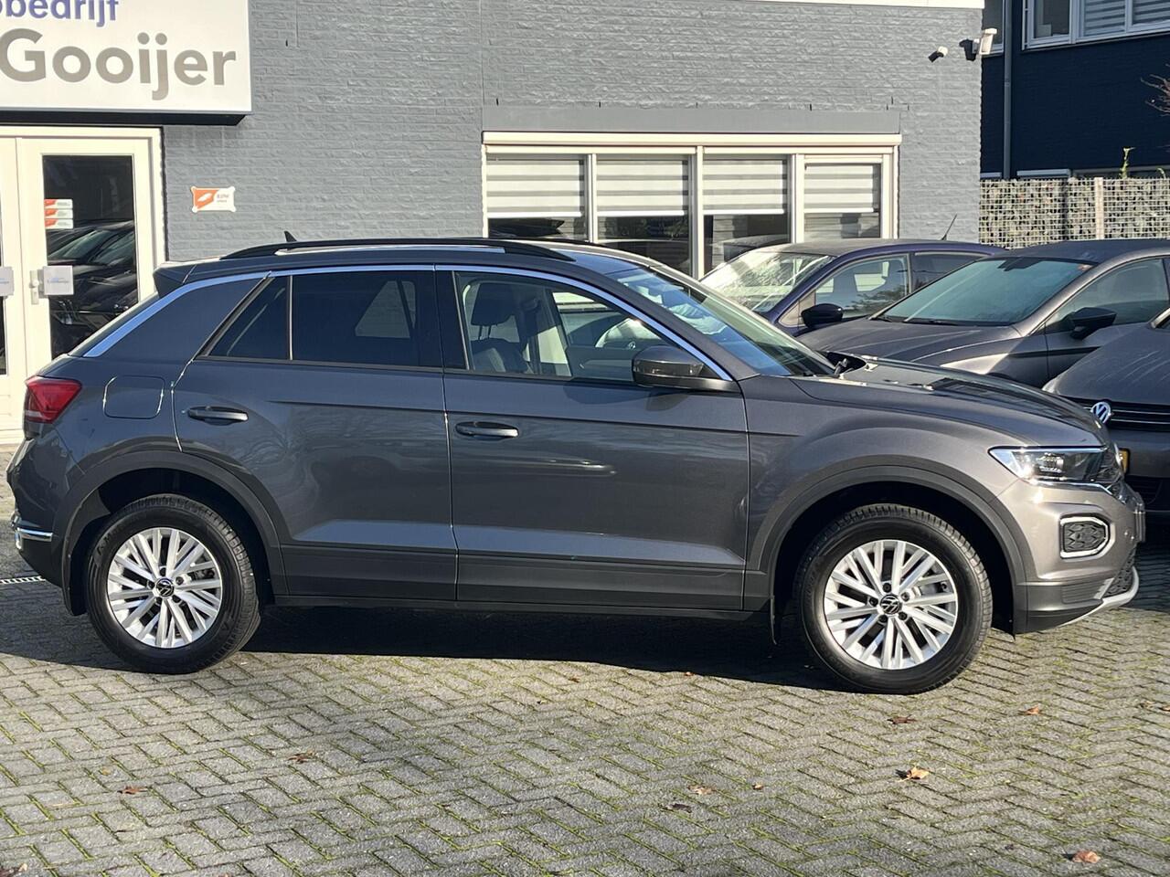 Volkswagen T-Roc 1.5 TSi DSG Style | CAMERA | STOELVERW. | EL. ACHTERKLEP |