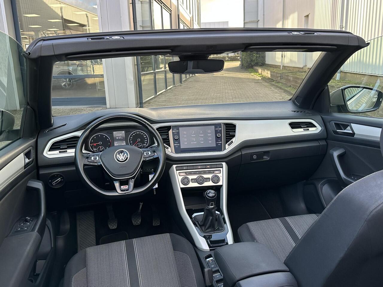 Volkswagen T-Roc Cabrio 1.0 TSI Style R-Line | 19-inch/Navi/Cruise Adaptief/Carplay