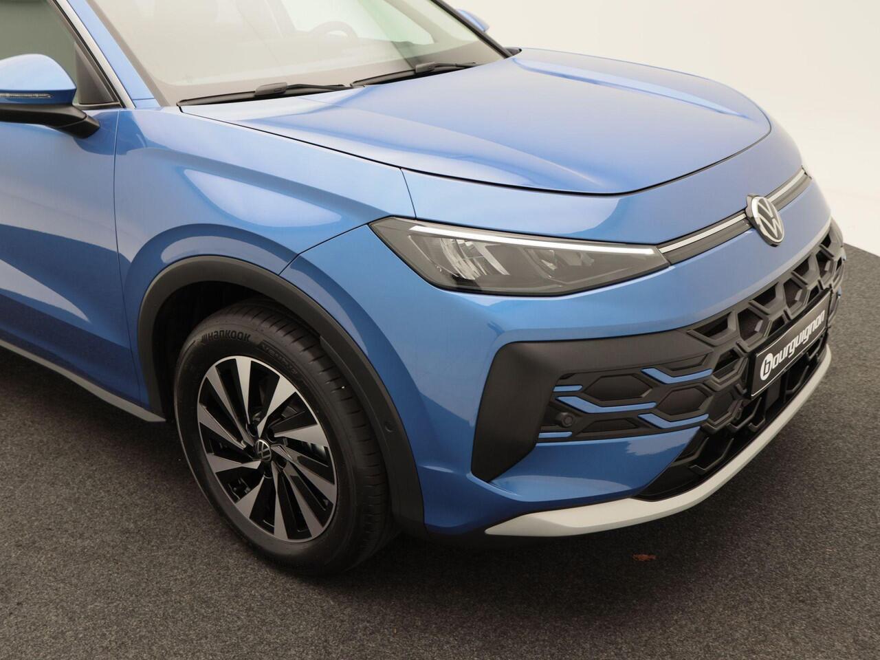 Volkswagen T-Roc Life First Edition 1.5 eTSI 116 PK | Camera | Stoel- & Stuurverwarming | Adaptieve Cruise Control | Keyless |