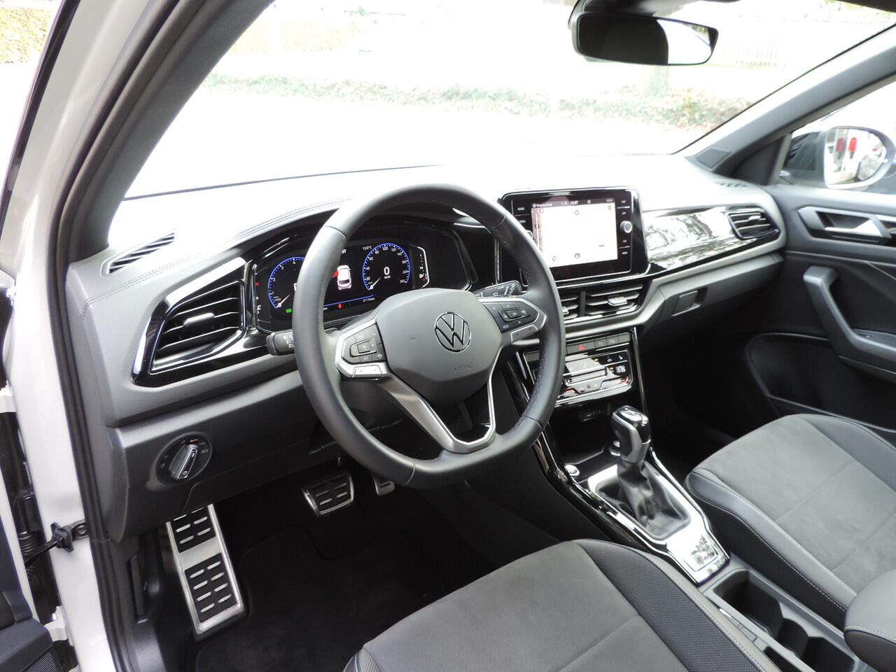 Volkswagen T-Roc 1.5 TSI Black Style DSG - Camera | ACC | Matrix LED | CarPlay | Park Assist | Elek. klep