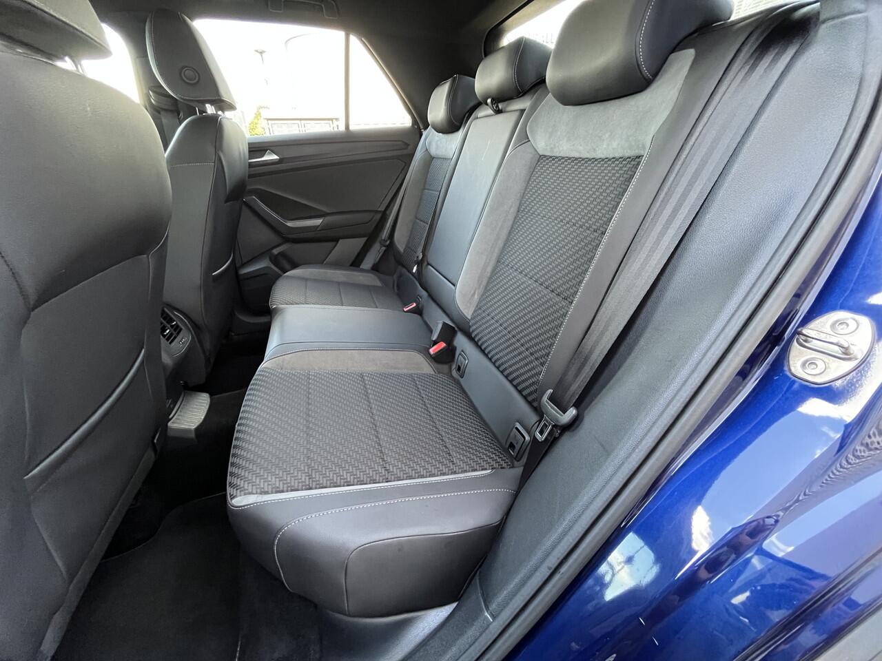 Volkswagen T-Roc 1.5 TSI 150pk DSG R-Line / Panoramadak / R-Line in. & ext. / Led / Digitaal dashboard / Camera / Parkeersensoren / Lichtmetaal 18 inch /