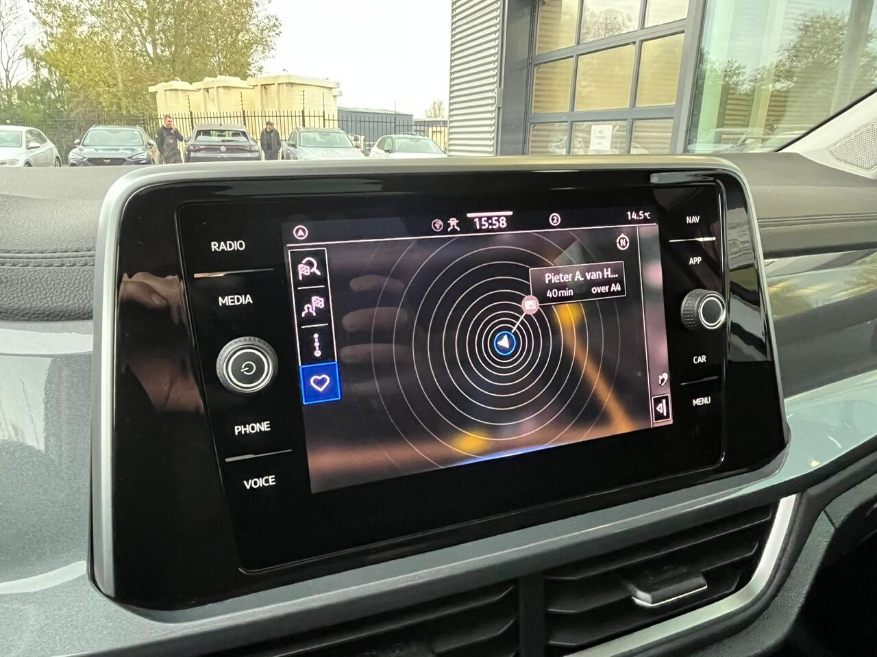 Volkswagen T-Roc 1.5 TSI 150 PK DSG Style / Virtual cockpit pro / Panoramadak / 17'' LMV /