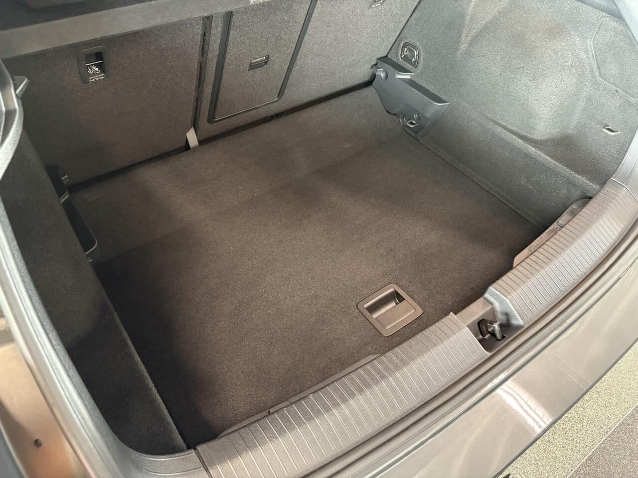 Volkswagen T-Roc 1.5 TSi 150PK DSG Sport Bns R-Line AFN.TREKHAAK/19INCH/CAMERA/NAVI/VIRTUAL/CARPLAY/PDC