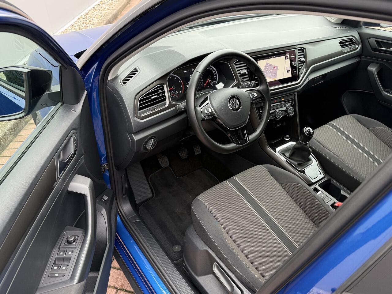 Volkswagen T-Roc 1.0 TSI 116pk Style | ACC | Full Led | Trekhaak