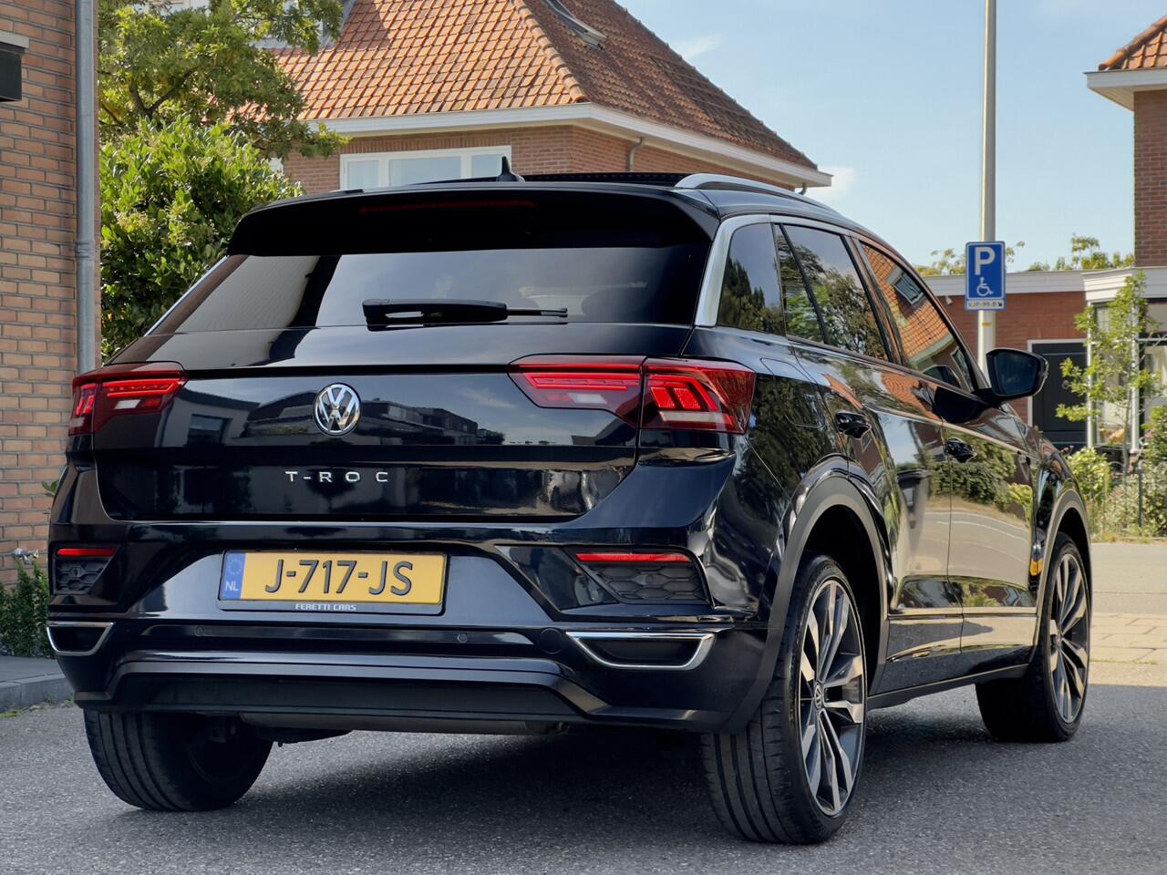 Volkswagen T-Roc 1.5 TSI AUT7 SPORT 2X R-LINE 104D.KM PANODAK 20 INCH-LMV NAVI CAMERA DIGI-DASH APPLE-CARPLAY LED PDC
