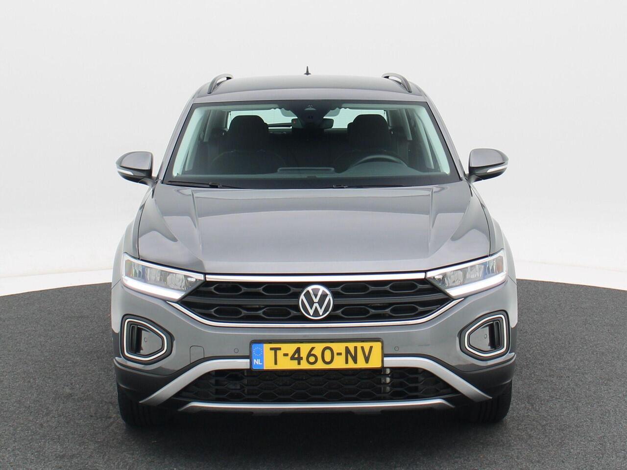 Volkswagen T-Roc 1.5 TSi Life 150 Pk Automaat | Adaptive Cruise | Carplay | Camera | Parkeersensoren | Privacy Glass | LED | 16 Inch | 62.094 Km